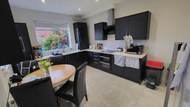 Large Ground Floor Ensuite Room In Edgeley Main Photo