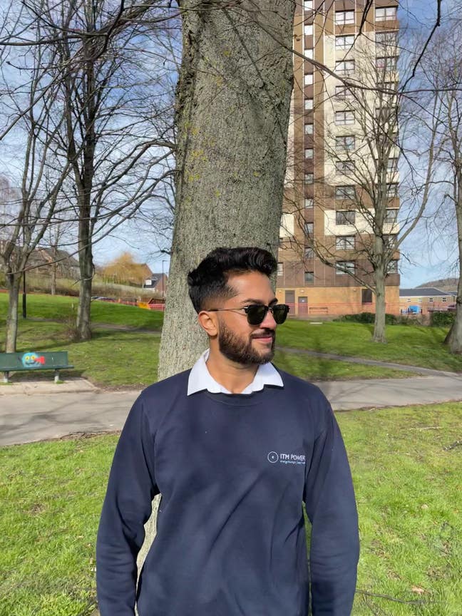 Professional looking for a room in Glasgow Main Photo