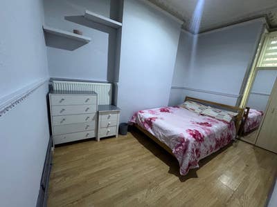 Double Room in Walthamstow 2 Min to Stn  Main Photo