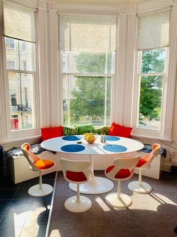 Beautiful furnished 2 bed flat in Hove Main Photo