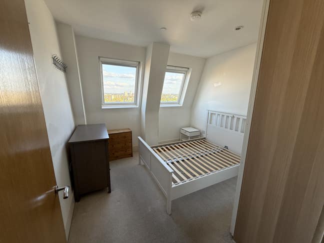 Bright room with own bathroom Main Photo