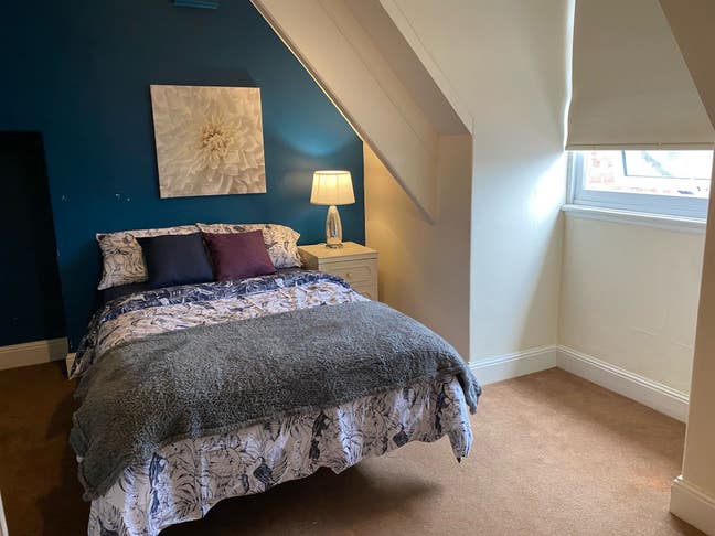 Furnished  double bedroom  to let in Wallsend Main Photo