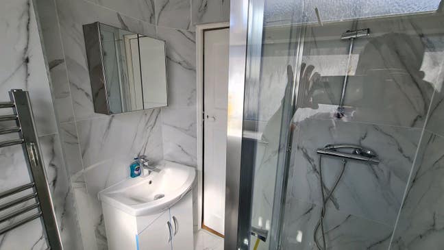 One double room furnished  Main Photo