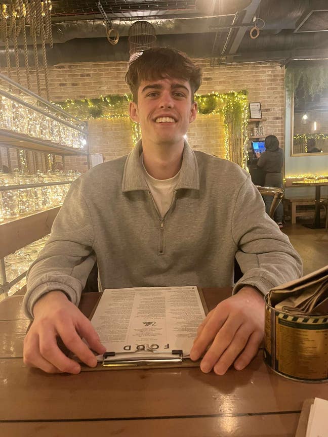 Easygoing young professional seeking room Main Photo