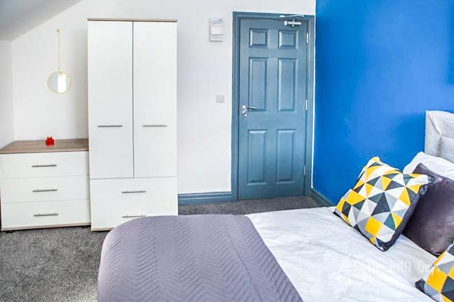 First Month Half Price💎 Heart of Warrington! 💎 Main Photo