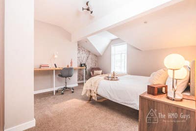 First Month Half Price! Luxury Designer Co-Living  Main Photo