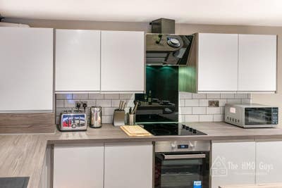 Last Room | Cosy Snug | Central Bury Main Photo