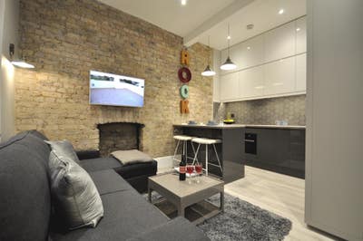 🎁Bills included, great location, no fees 🏠 Main Photo