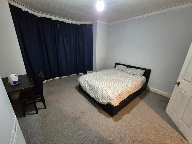 Spacious  Studio  Flat  for  Rent –  Harrow,  HA2  Main Photo
