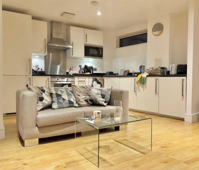 Double room Canary Wharf for Dec short term suble Main Photo