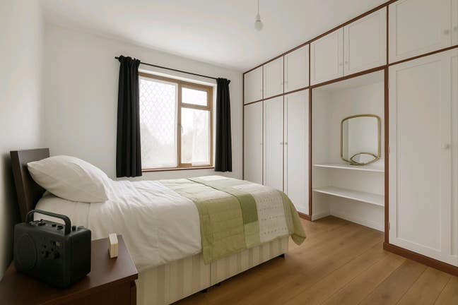 Spacious Double Room in the heart of Greenford Main Photo