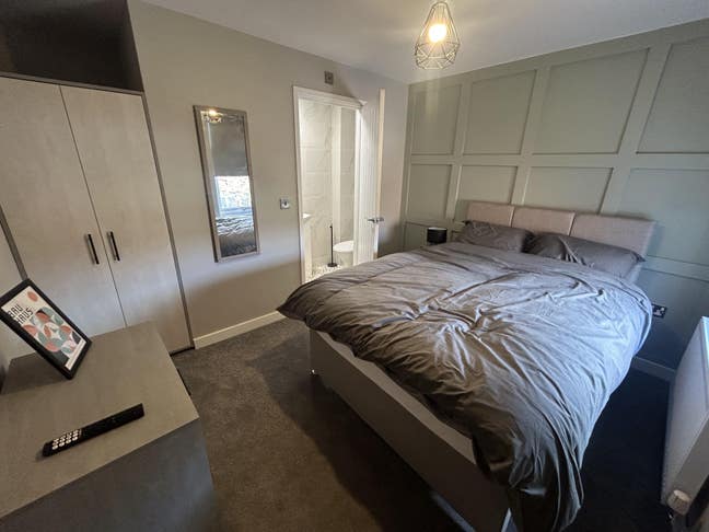 🚨 Recently Refurbished Room With No Kitchen🚨 Main Photo