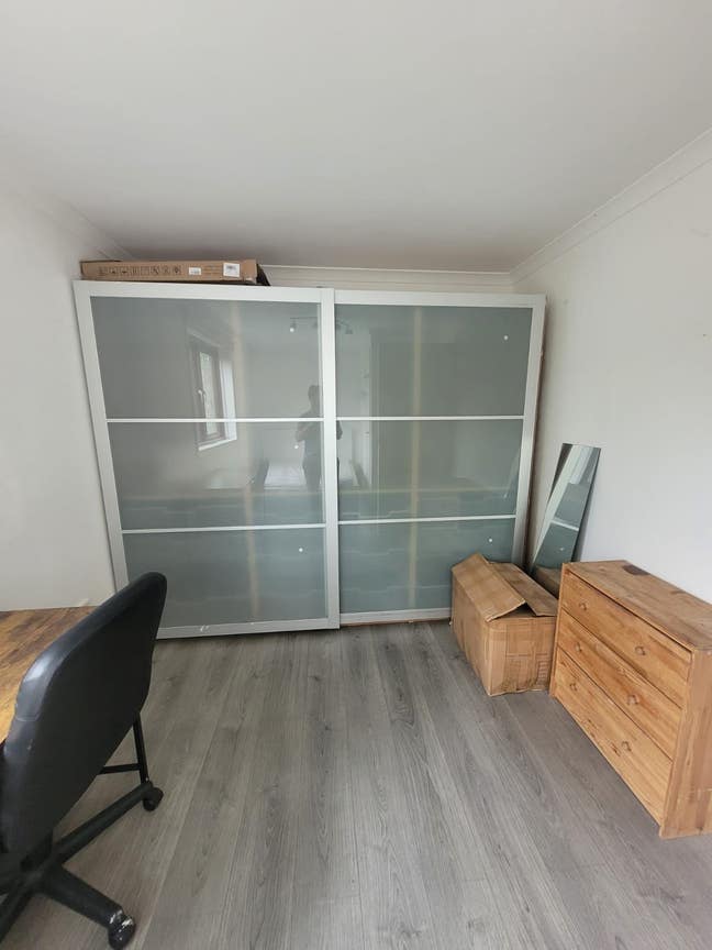 Renting my big room for the Summer! Main Photo