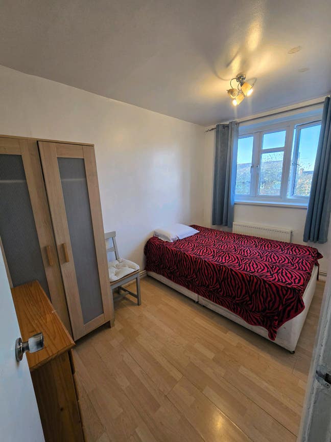 Amazing Double room available NOW! Main Photo