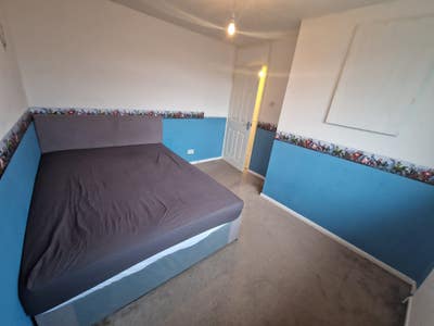 Lovely Single & Double Rooms to Rent in E.Tilbury Main Photo