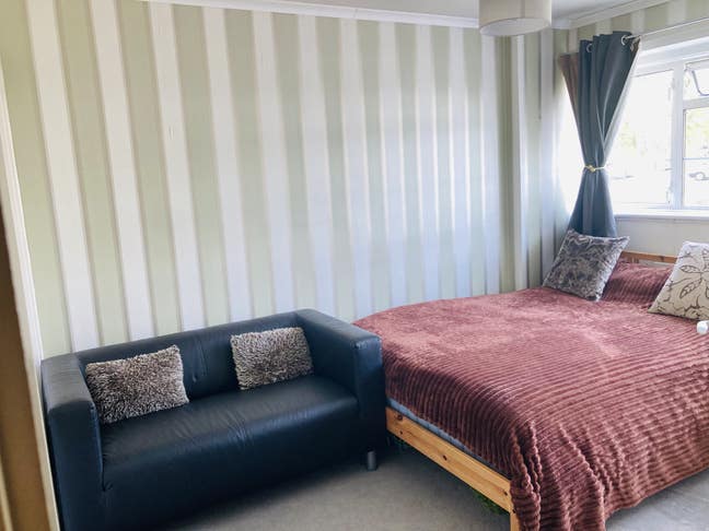 A double room for a female , &pound;750 bills included  Main Photo