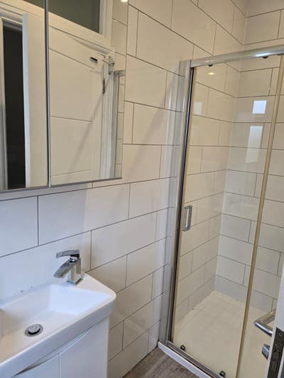 Newly decorated double room  Main Photo