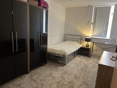 Double room single bed in central Greenwich  Main Photo