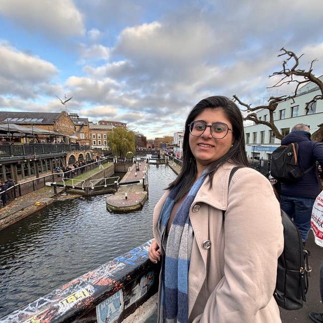 Room needed by professional couple Main Photo