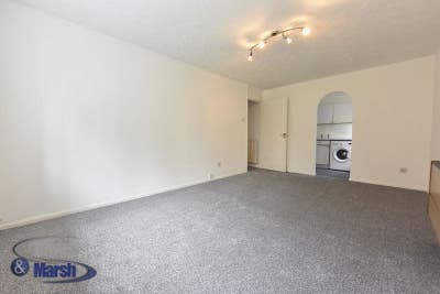 Modern one bed apartment Main Photo