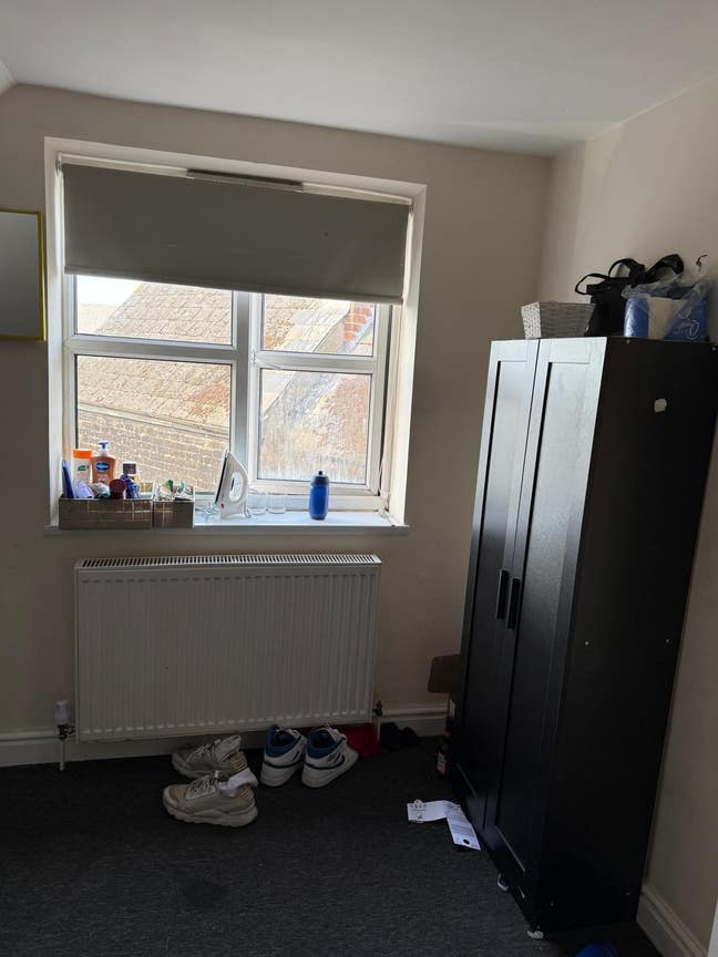 Double bedroom for rent in 2 bedroom House  Main Photo