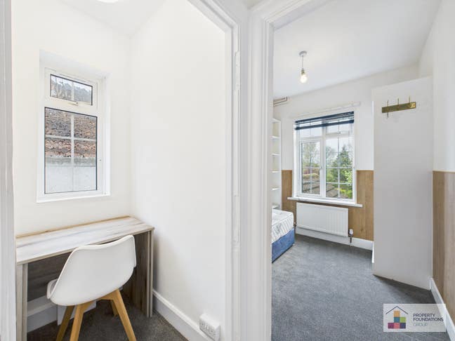 Refurbished Furnished Double Bedrooms Main Photo