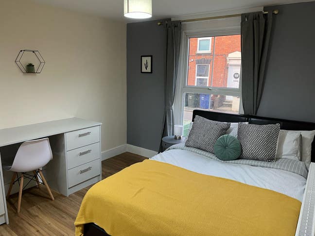 Luxury Eusuite Rooms + Mini Flat 😎 11G Main Photo