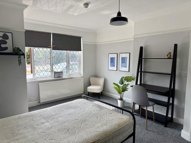 Large Ensuite Room near Science Park Main Photo