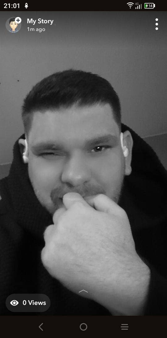 I am a friendly guy, clean, tidy and polite, ... Main Photo