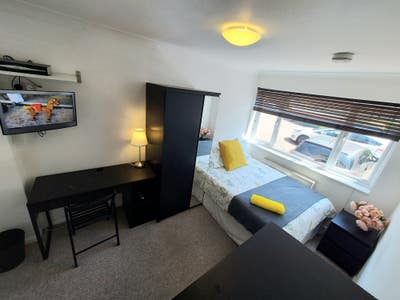 Double room with ensuite in Canada Water Main Photo