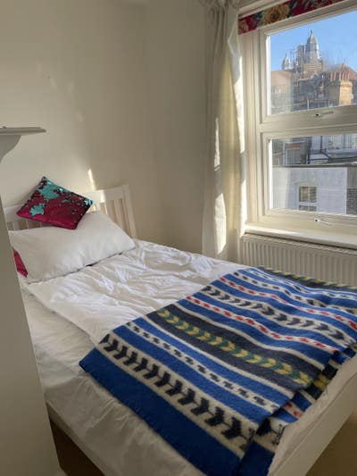 Single room Main Photo