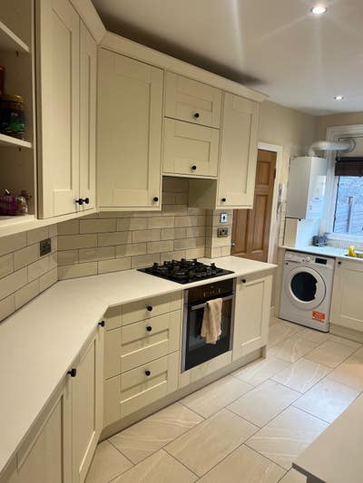 Bright Double Room Available - East Putney Main Photo