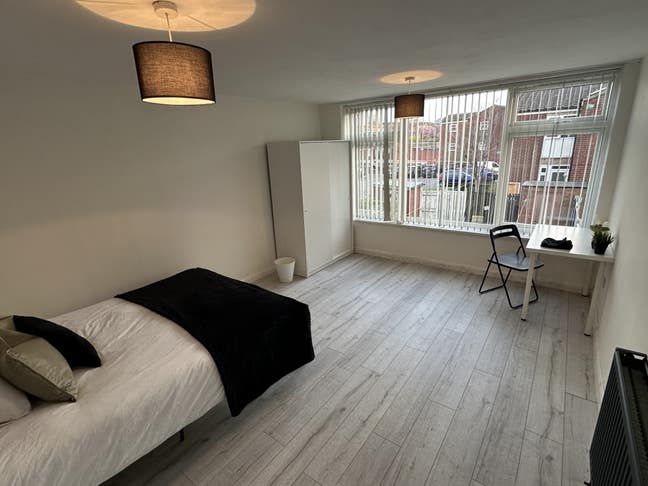 Spacious Double Rooms for Rent Birmingham City Cen Main Photo