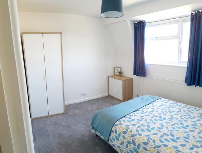 Large Double Room - Hilsea - All Bills Incl Main Photo