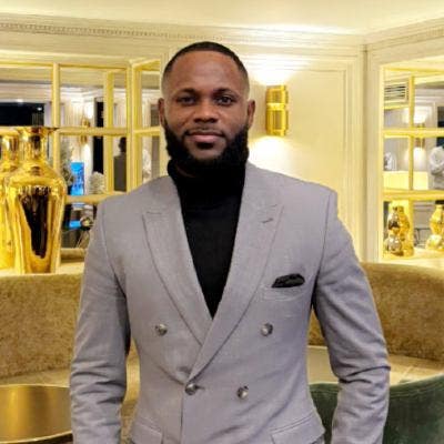 Seeking Short-Term or long term Room or studio DSS Main Photo