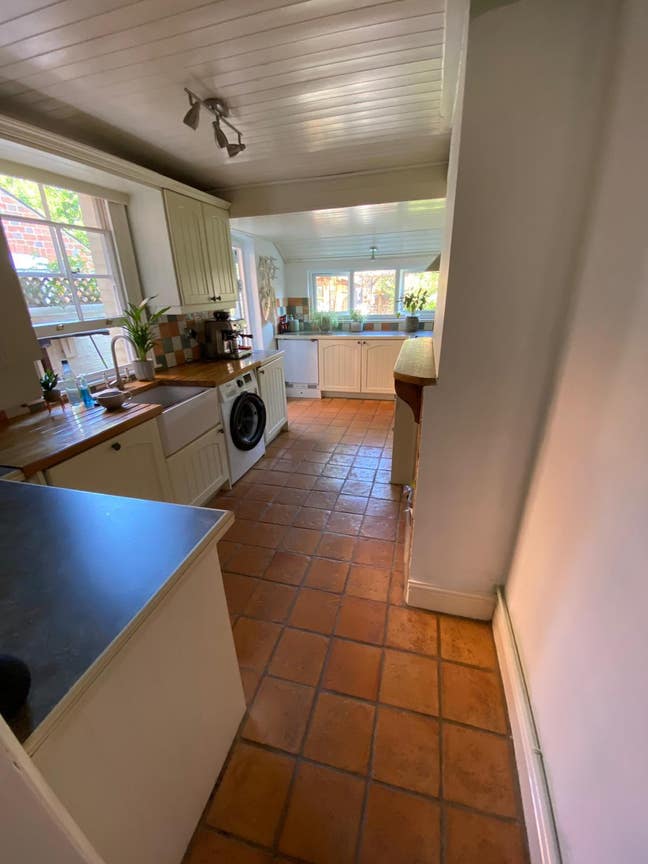 Premium Double Rooms to Let Main Photo