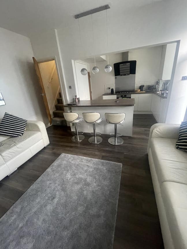 Double bedroom with private bathroom  Main Photo