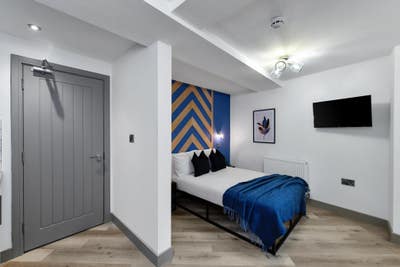 Studio Room 3, All Bills Included Main Photo