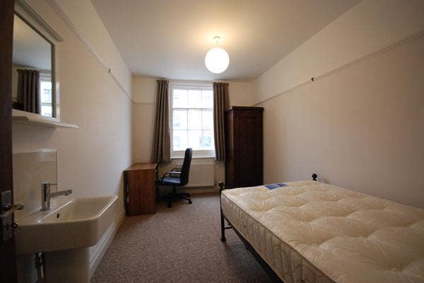 Amazing Student room for rent  Main Photo