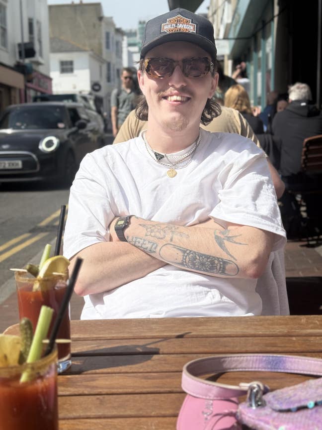 Looking for a Double Room  Main Photo