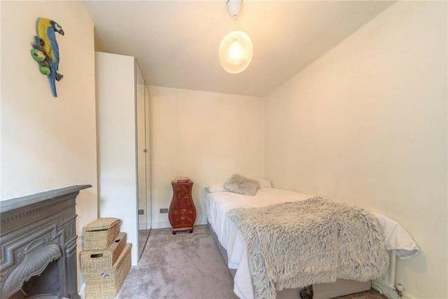 Double furnished room available from 15th July  Main Photo