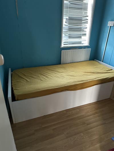 Furnished  Single room near St Helier Hospital Main Photo
