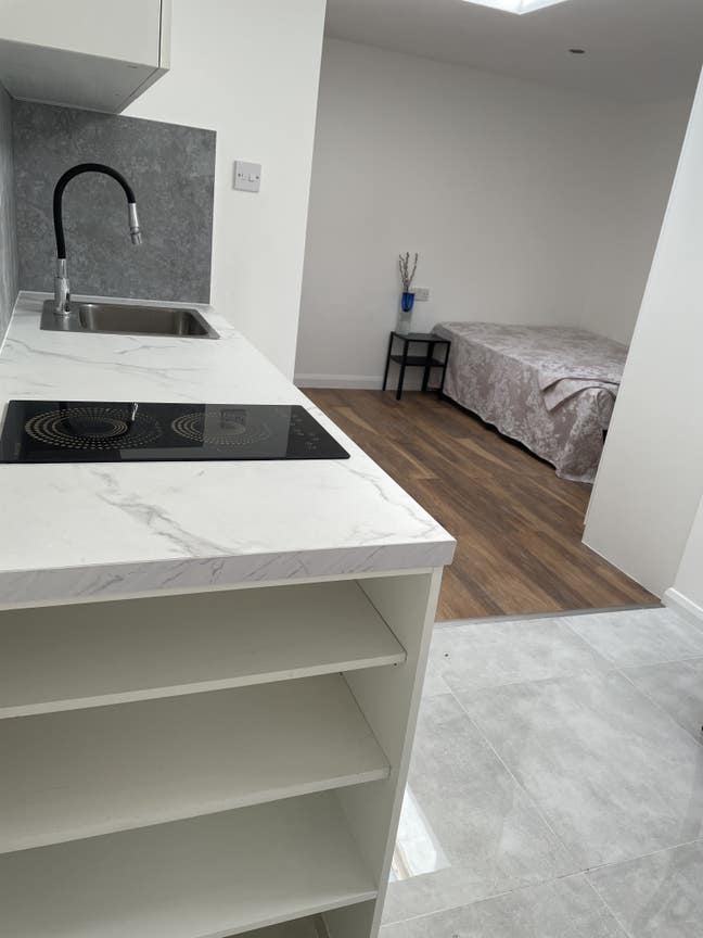 Brand New Studio | Close to Tube | Furnished Main Photo