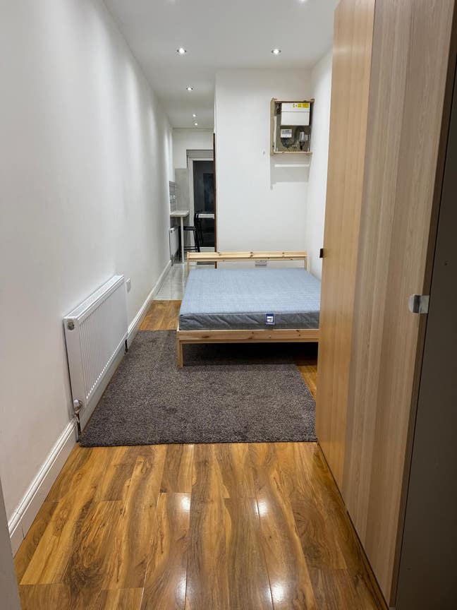 Studio for rent  Main Photo