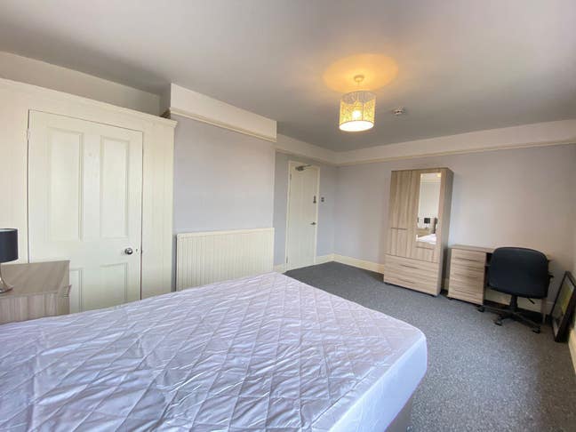  Double Room in Maidstone  Main Photo