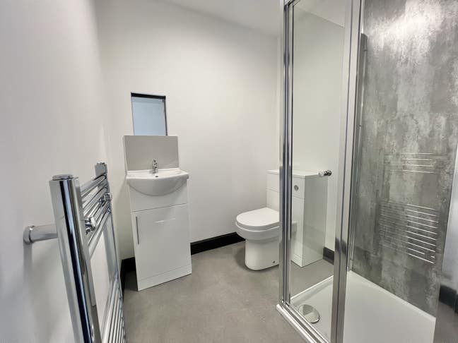 🏡 Brand New Ensuite Rooms – Luxury Professionals Main Photo