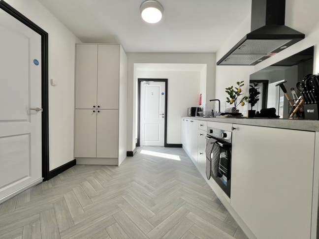 🏡 Brand New Ensuite Rooms – Luxury Professionals Main Photo