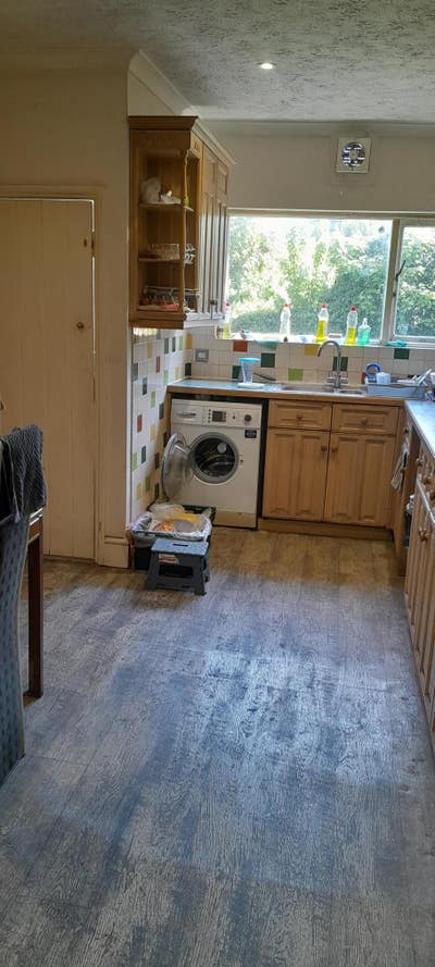 Two joined rooms for single or couple Main Photo