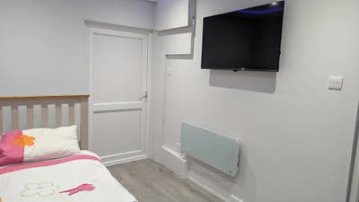 Double Room with ensuite Single person preferred Main Photo