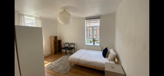 1 extra large rooms available in Hackney E9 only Main Photo